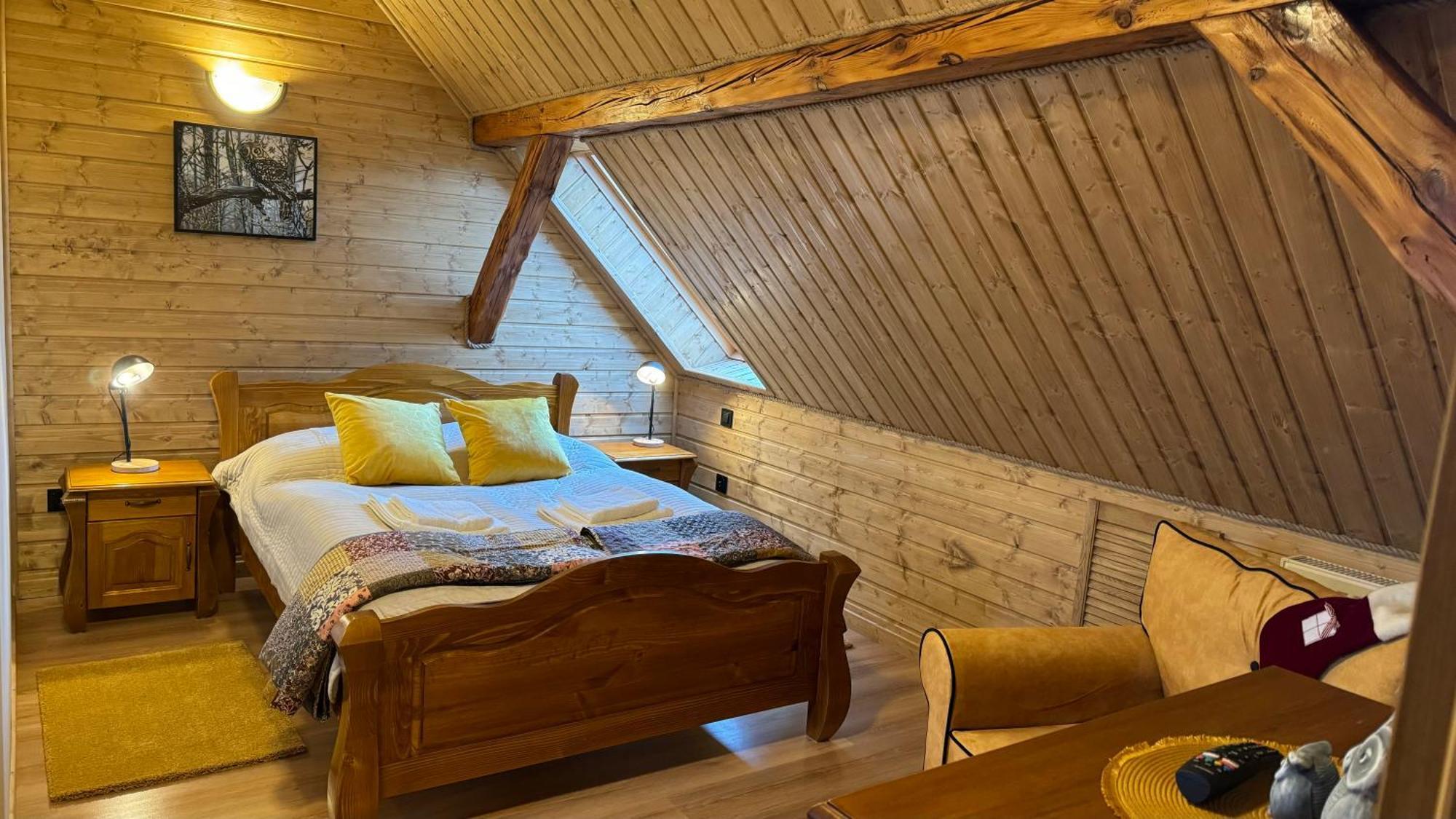 Kamien I Sowa Aparthotel Lipinki Łużyckie Екстериор снимка